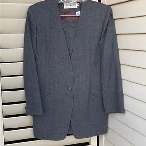 Women’s suits